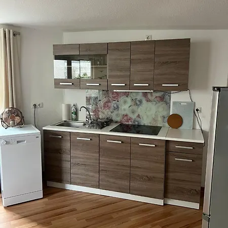 3 Loehr Apartment